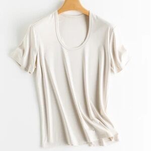Scoop neck T-Shirt, L, NIP, silk